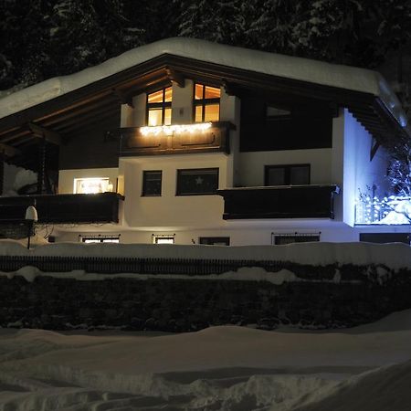 Haus Fischer Pettneu am Arlberg Eksteriør billede